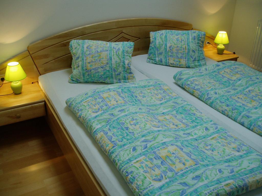 Pension Puehringer Mondsee Room photo